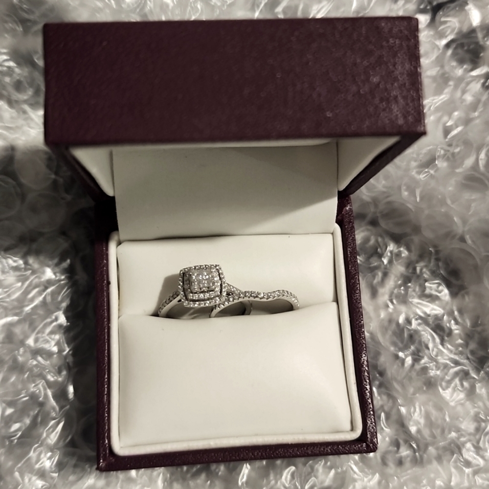 🎉24 HOUR SALE🎉 wedding set - Picture 2 of 2